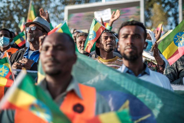 Atos em defesa do governo da Etiópia reúnem milhares com críticas aos EUA