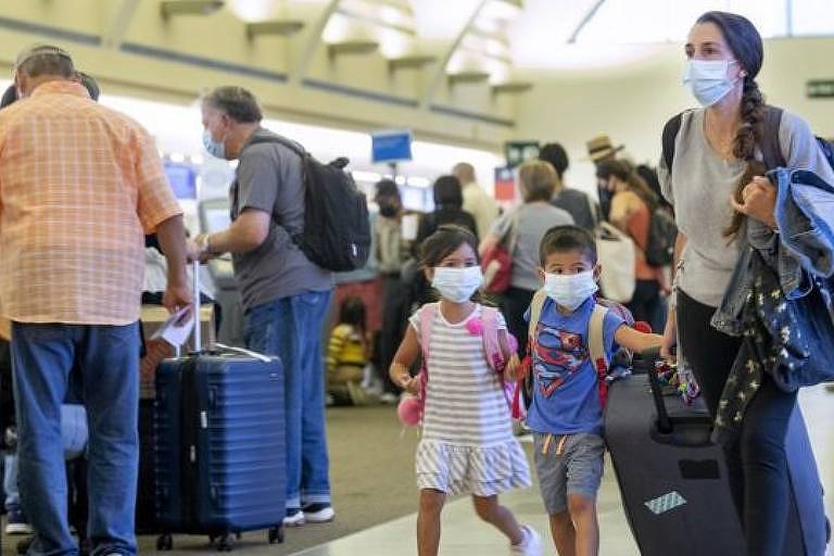Enxurrada de visitantes estrangeiros é esperada com fim das duras restrições devido à pandemia de Covid-19
