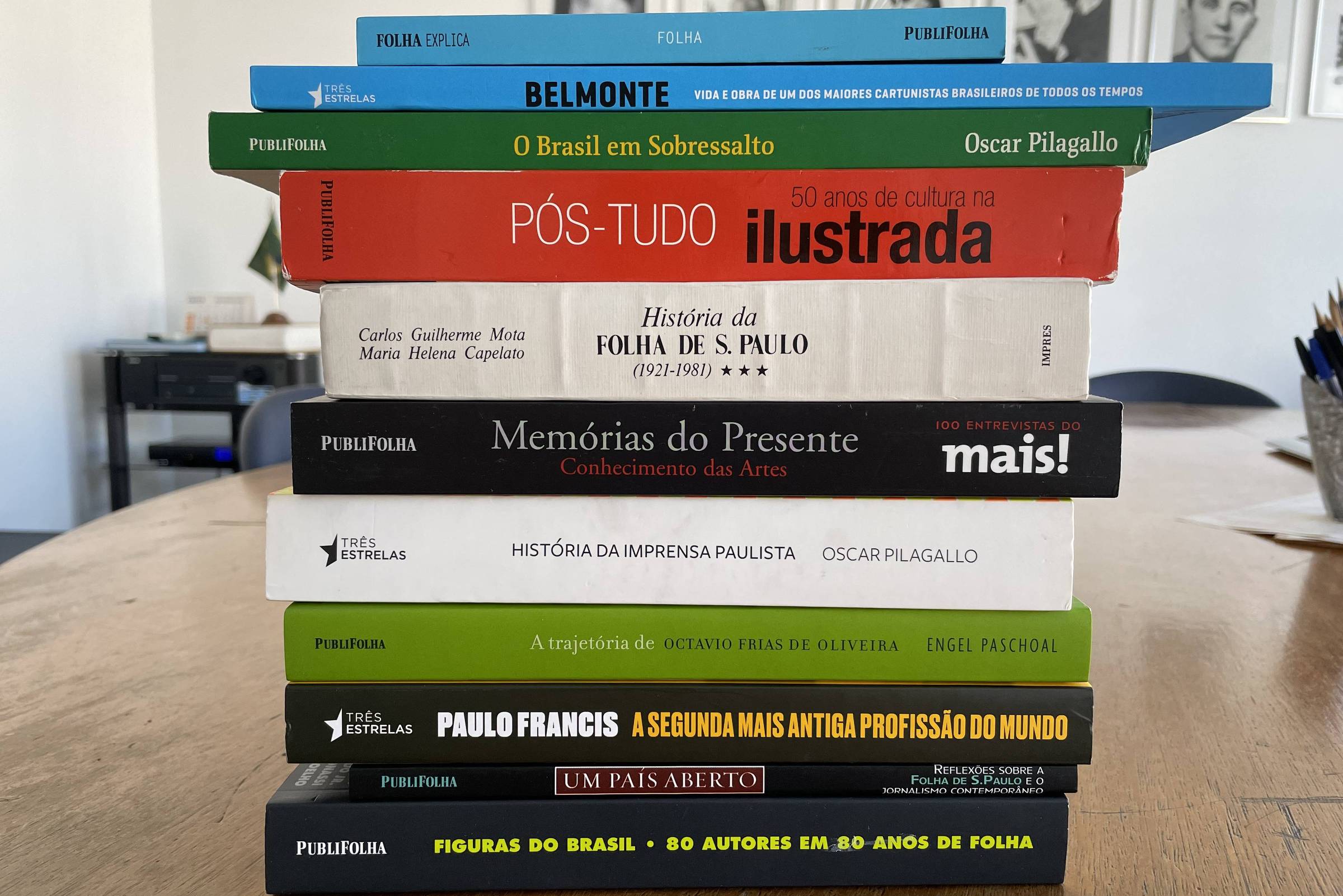 Para quem não conhece, esse é o Clã do Leão, estando apenas nos livros em  inglês.