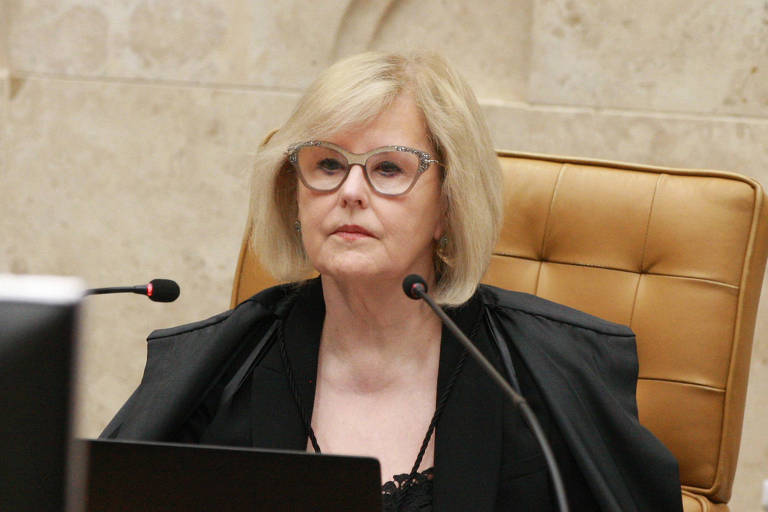 A ministra do Supremo Tribunal Federal Rosa Weber durante sessão plenária da corte