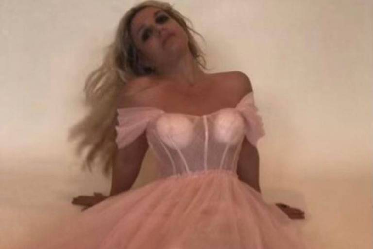 Donatella Versace dá detalhes sobre seu encontro com Britney Spears