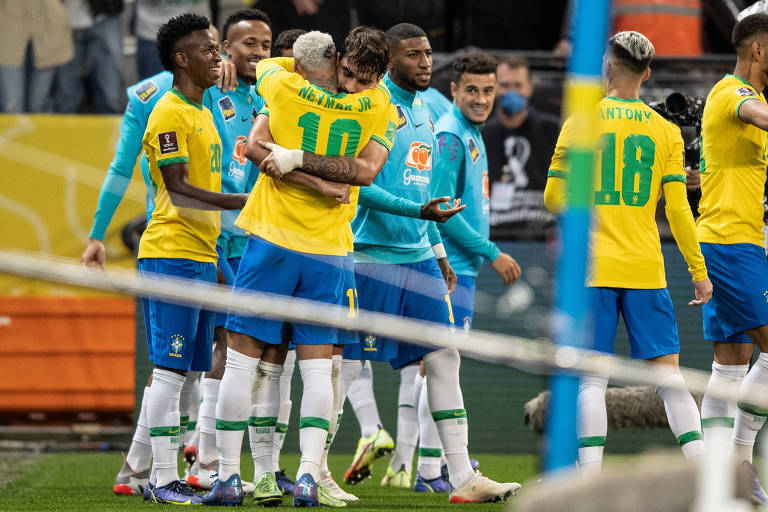 Paquetá comemora o gol da vitória brasileira sobre a Colômbia, em Itaquera