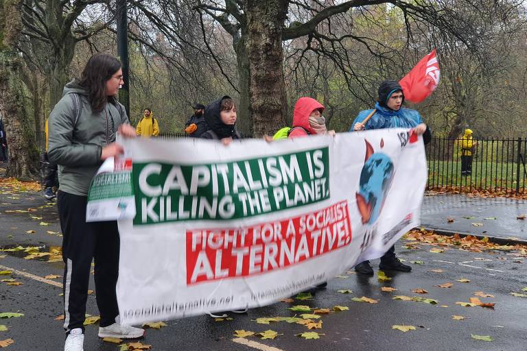 Protesto contra crise do clima reúne várias tribos na COP26
