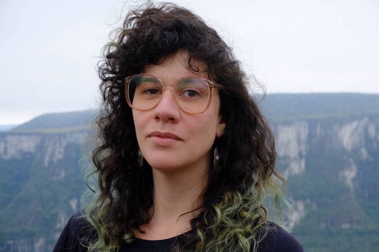 Editora Todavia vai lançar novo livro de Mariana Salomão Carrara