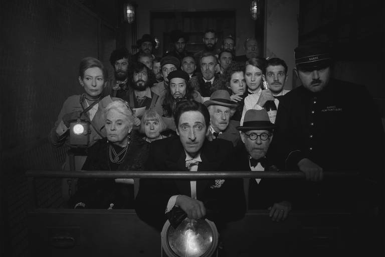 Cena do filme "A Crônica Francesa", de Wes Anderson