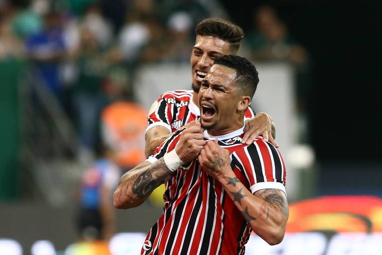 Luciano comemora gol do São Paulo em partida contra o Palmeiras no Allianz Parque