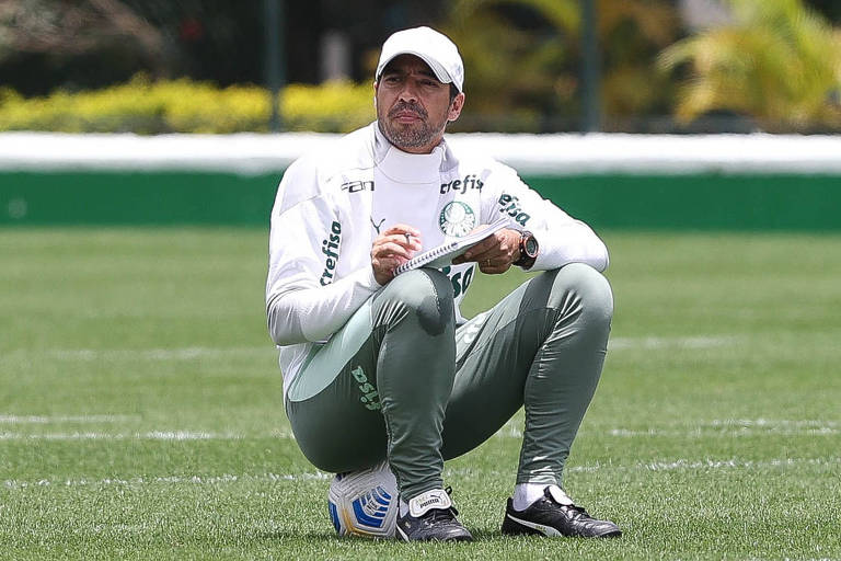 O técnico Abel Ferreira comandará o Palmeiras em sua segunda final de Libertadores seguida