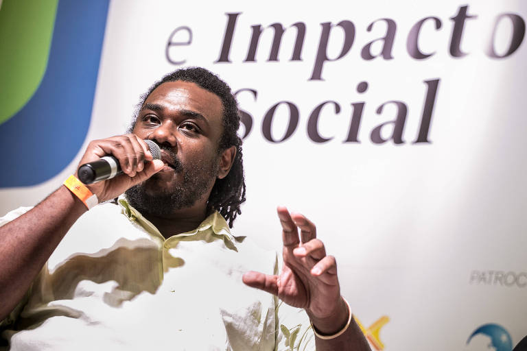 Carlos Humberto da Silva Filho, fundador da Diaspora Black, durante festival de inovação e impacto social em Poços de Caldas (MG)
