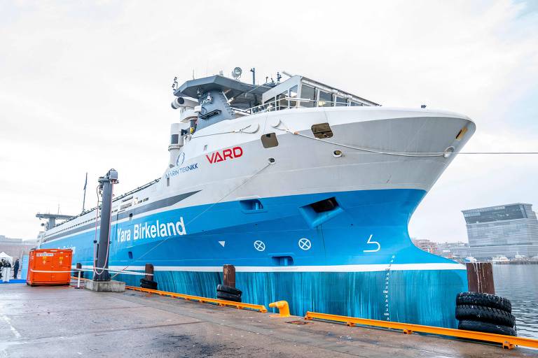 Noruega apresenta primeiro cargueiro elétrico autônomo do mundo