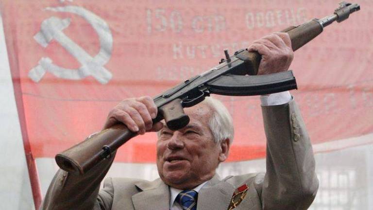 Pouco antes da sua morte, Mikhail Kalashnikov confessou que sentia uma "dor espiritual insuportável"