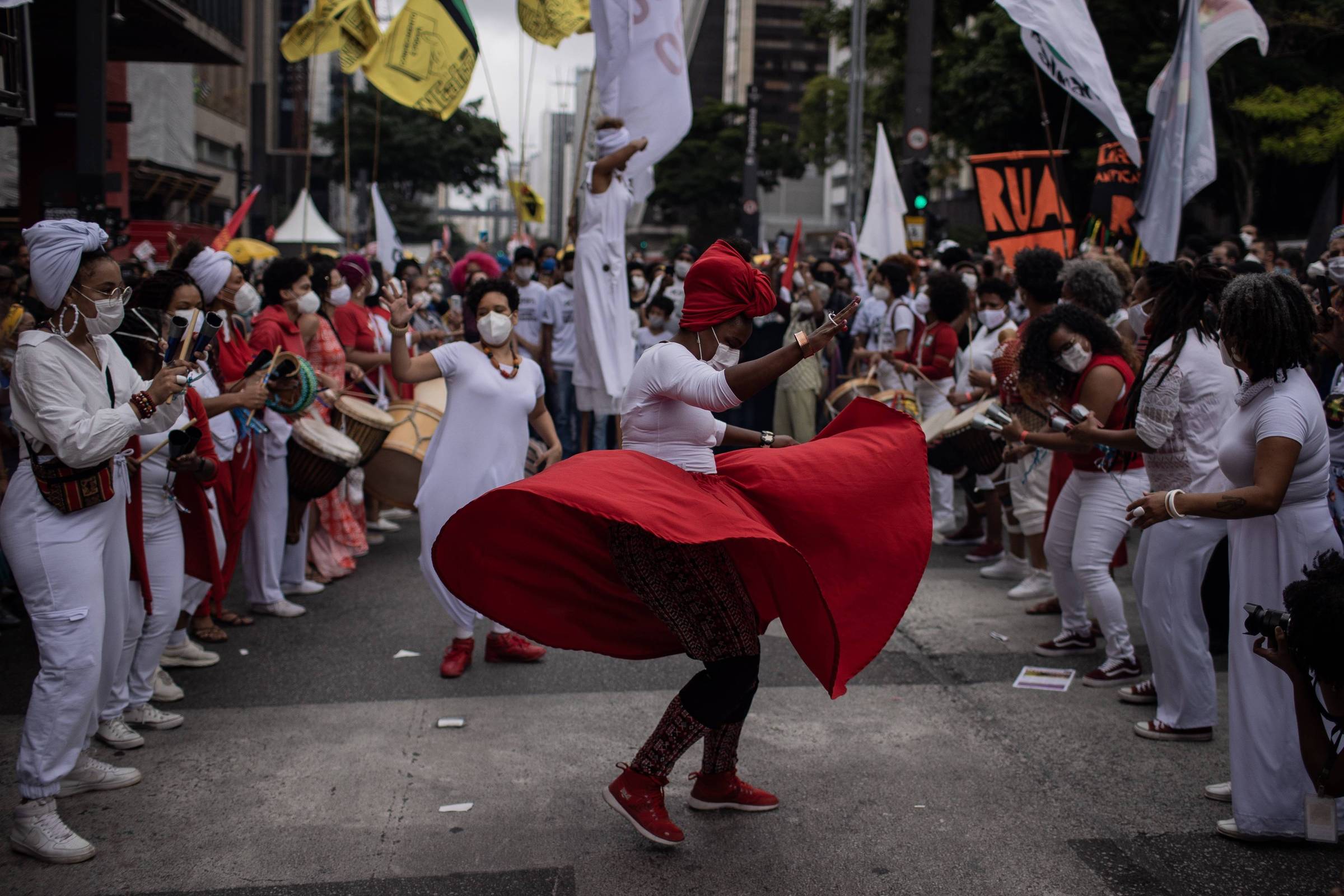 Frases de Consciência Negra: 80 mensagens para compartilhar em 20 de  novembro