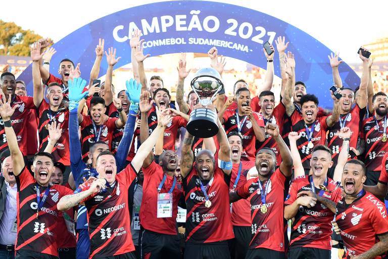Athletico dá sequência a escalada no Ranking Folha e ultrapassa rival Coritiba