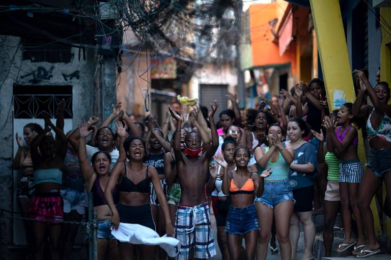 Operação da Polícia Civil na favela do Jacarezinho, na zona norte do Rio de Janeiro, terminou com 28 pessoas mortas, sendo considerada a mais letal da história da cidade