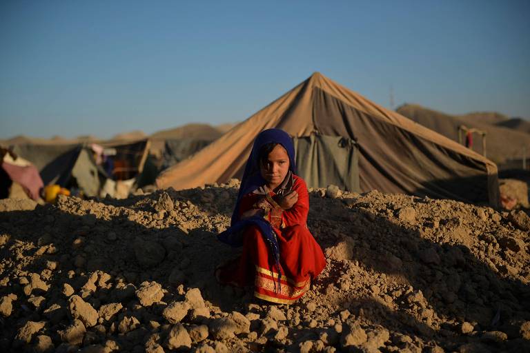 Famílias vendem crianças para sobreviver no Afeganistão