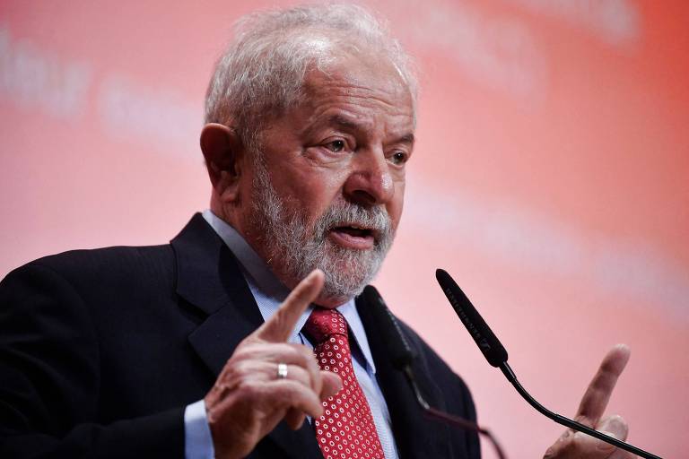 Falas de Lula preocupam aliados que querem petista moderado em 2022