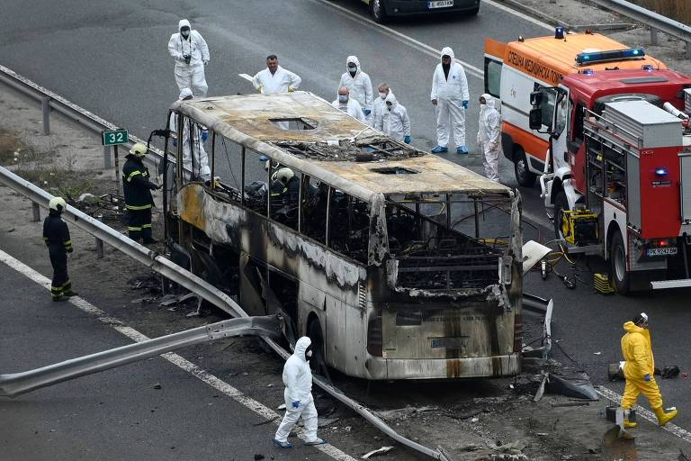Acidente de ônibus mata pelo menos 45 pessoas na Bulgária