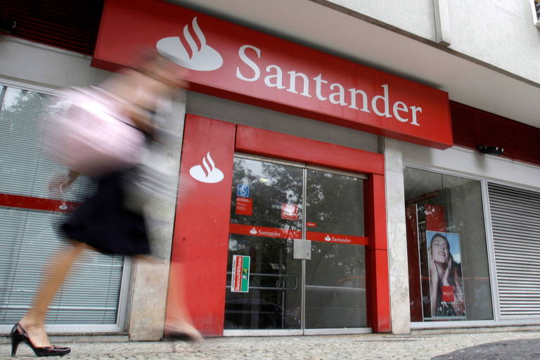 Santander antecipa saque-aniversário do FGTS para correntistas