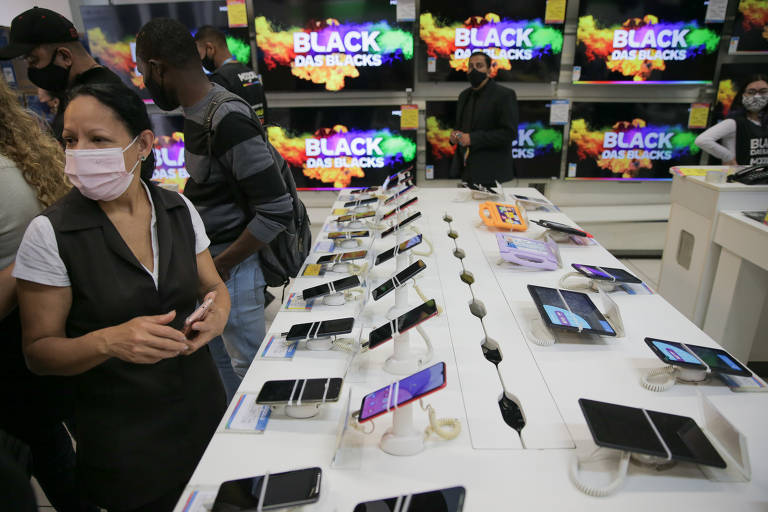 Black Friday deve voltar a atrair comprador de eletrônicos, diz pesquisa