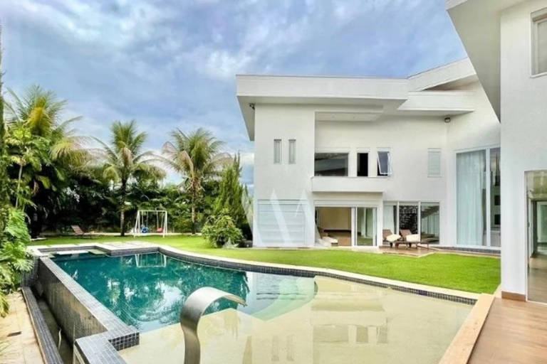 Gusttavo Lima e Andressa Suita colocam à venda mansão por R$ 8,5 milhões