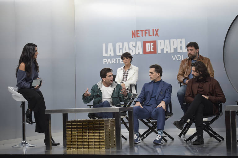 La Casa de Papel: Úrsula Coberó, a Tokyo, comemora fim das gravações