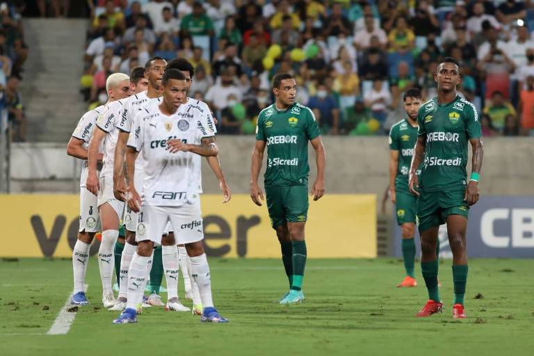Palmeiras e Cuiabá duelam na Arena Pantanal pelo Campeonato Brasileiro