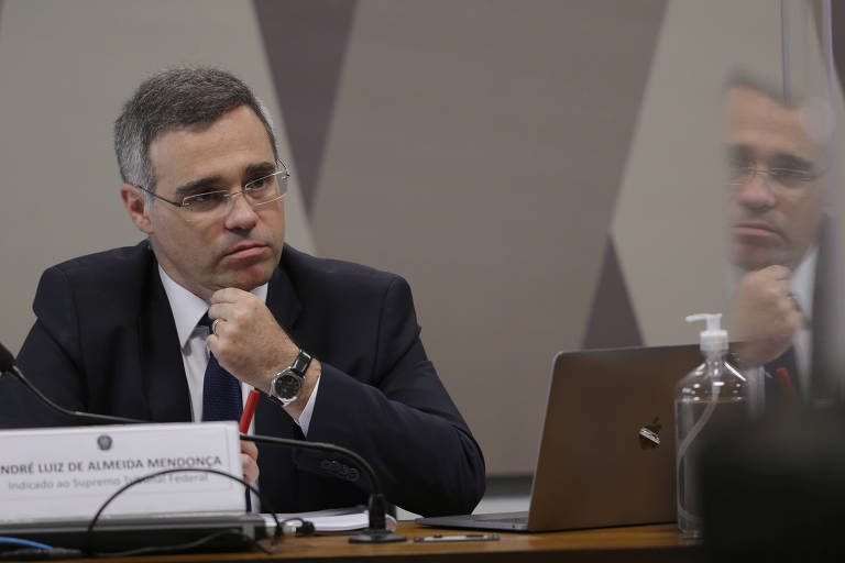André Mendonça durante durante sabatina na CCJ do Senado, nesta quarta (1º)
