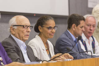 Rubens Ricupero, Marina Silva, Edson Duarte e Carlos Minc na reunião de ex-ministros