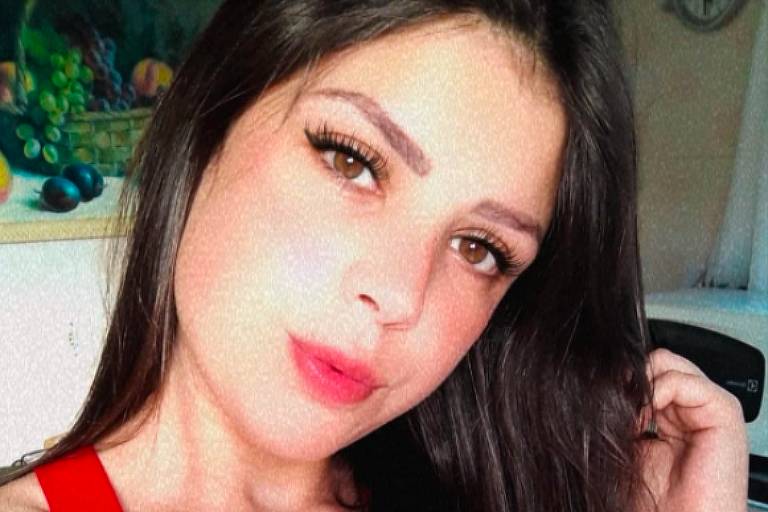 Promotora de vendas Amanda Albach, 21, encontrada morta em praia de Santa Catarina
