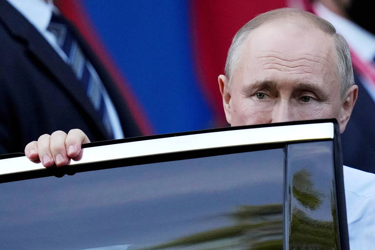 Vladimir Putin vem fazendo um ofensiva para controlar a internet e as redes sociais na Rússia  
