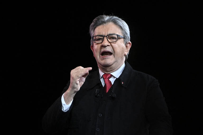 Oposicionista do movimento de esquerda França Insubmissa, Jean-Luc Melenchon também lançou sua candidatura a 2022