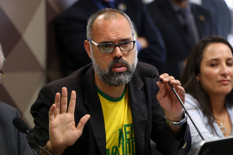 O blogueiro Allan dos Santos presta depoimento à CPMI das Fake News, no Senado, em novembro de 2019