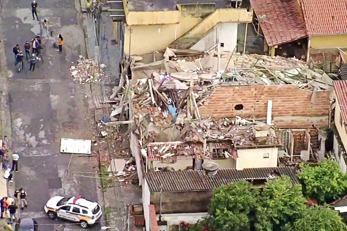 Prédio desaba em BH: vídeo mostra momento da queda