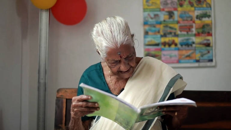A mulher que decidiu aprender a ler aos 104 anos