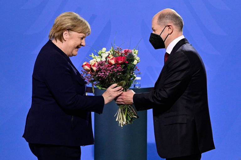 Olaf Scholz é eleito primeiro-ministro da Alemanha e encerra era de Angela Merkel