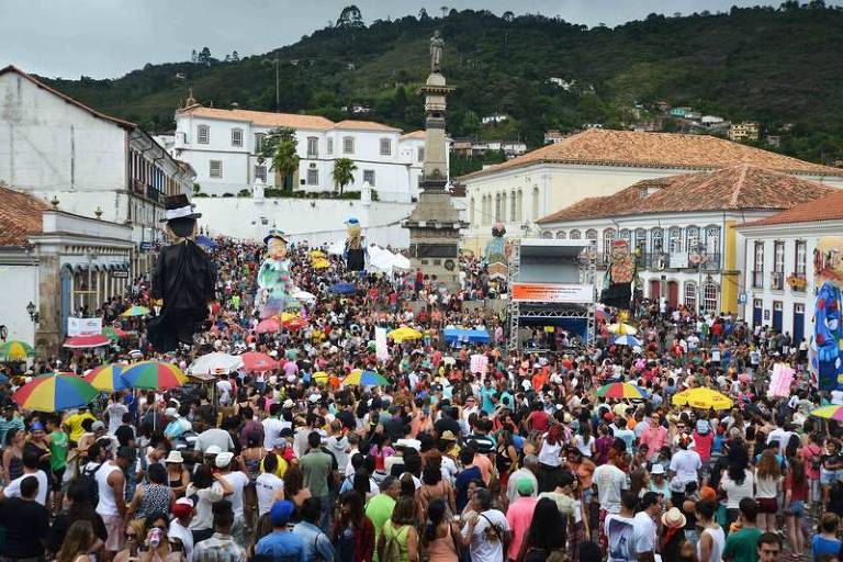 Carnaval de 2014 em Ouro Preto, uma das cidades histórias de Minas Gerais que desistiram da festa do rei Momo em 2022 para evitar aglomerações