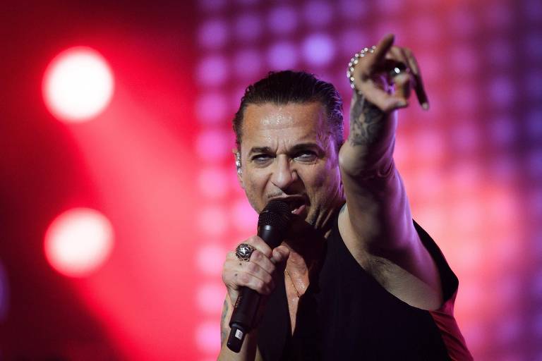 Dave Gahan, vocalista da banda Depeche Mode, durante o festival Nyon, na Suíça