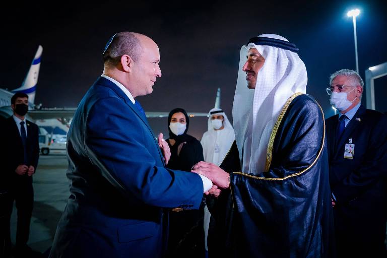 Bennett vai aos Emirados Árabes em primeira visita de premiê de Israel ao país