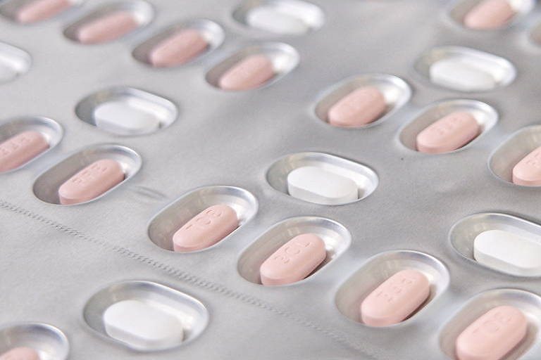 China anuncia aprovação 'condicional' à pílula anti-Covid da Pfizer