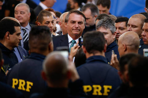 Bolsonaro ignora cálculo político básico em novela de reajuste de servidor