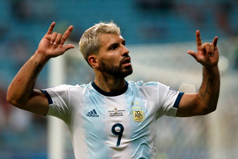 Agüero celebra gol contra o Qatar na Copa América de 2019, disputada no Brasil