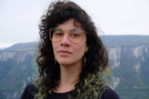 A defensora pública Mariana Salomão Carrara, autora dos romances 
