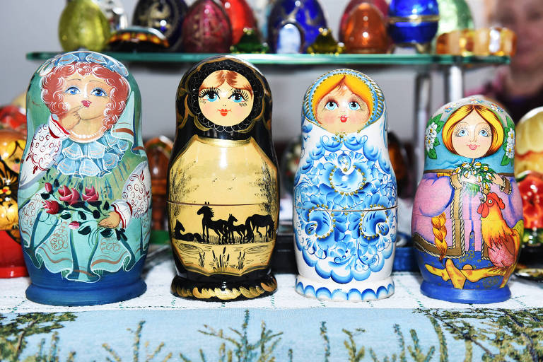Bonecas russas à venda na Festa do Imigrante