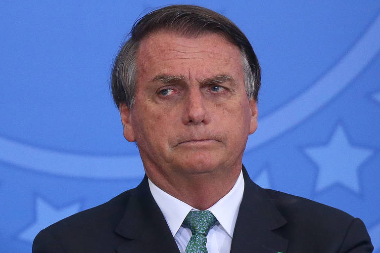 Bolsonaro perde vantagem e tem liderança digital ameaçada pela primeira vez, aponta FGV