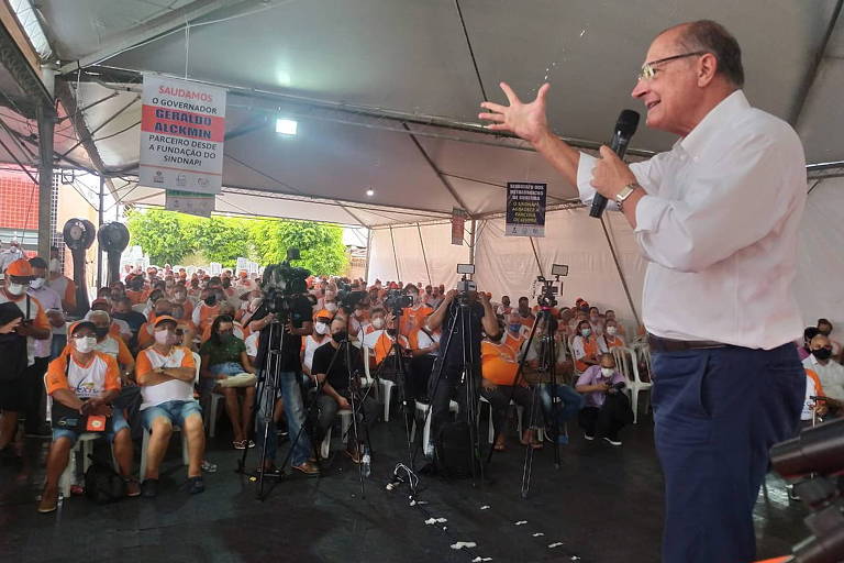 Alckmin chega ao PSB isolado, mas com missão de ampliar apoio a Lula