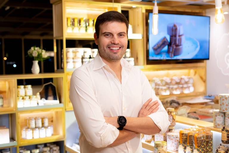 O diretor-executivo da Biscoitê, Raul Matos, em loja da marca 