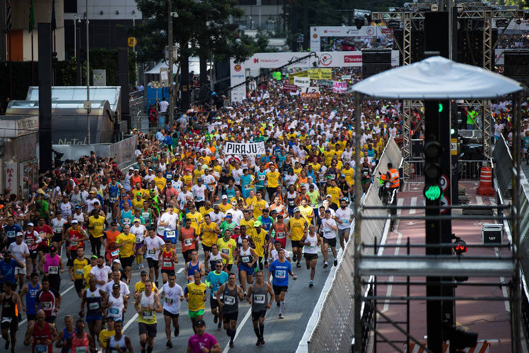 Atletas participam da Corrida de São Silvestre em 2019