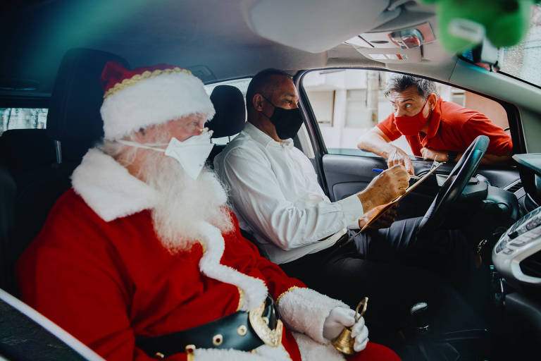 Papai Noel conta com logística alucinante para aparecer na noite de Natal