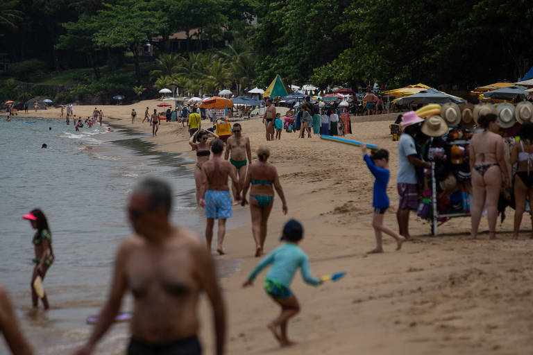 Praias limpas aumentam no litoral norte de SP, e Baixada Santista