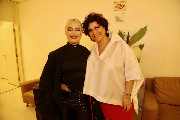As cantoras Luísa Sonza e Maria Rita se apresentaram na live beneficente Encontros que #nãotêmpreço, transmitida pelo Multishow e pelo YouTube, no sábado (18)