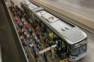 Aumento no número de passageiros dos ônibus é desigual na capital paulista